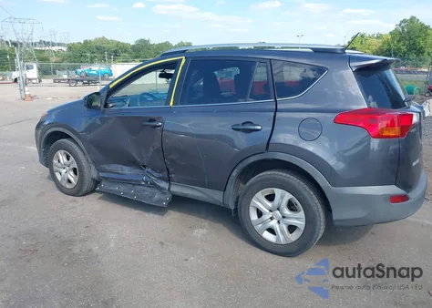 2015 Toyota Rav4 Le z USA, uszkodzony, nr VIN 2T3BFREVXFW385832